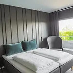 Marina 3*