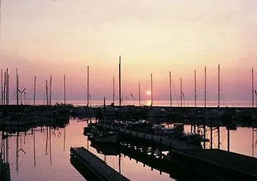 Marina 3*